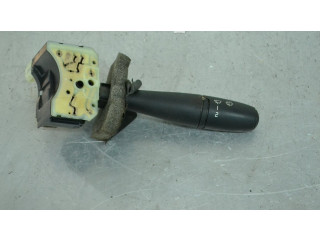 Ручка стеклоочистителей    Renault Trafic I