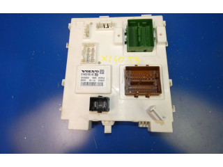 Блок предохранителей 31453185, 31453185AE Volvo XC40