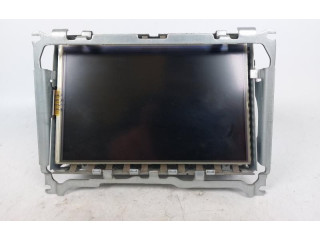 Радио/ проигрыватель CD/DVD / навигация