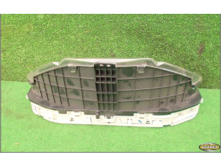 Панель приборов Mazda MPV II LW