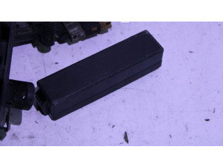   Pojistková skříňka 284B73ZL0A   Nissan Pulsar 2013