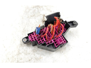 Блок предохранителей 1K2941824   Audi A6 S6 C6 4F    