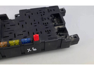 Блок предохранителей 8678449, 518823017 Volvo S80