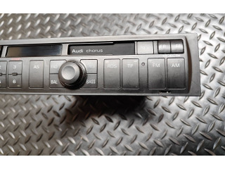 Радио/ проигрыватель CD/DVD / навигация