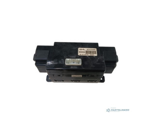 Дисплей    957101h700   KIA Ceed