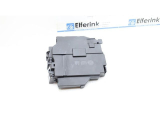 Блок предохранителей 8889877787, P8889877787 Lynk & co 01