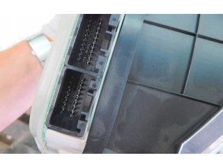 Přístrojová deska Mazda Premacy 2003 CB84A