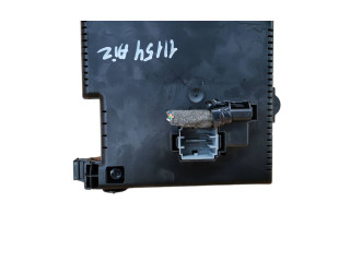 Блок предохранителей 30728512, 06W361 Volvo XC90