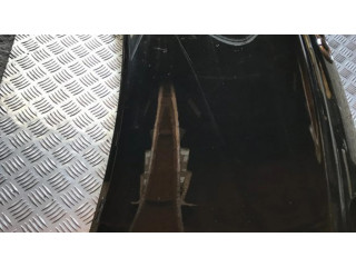 Задняя крышка (багажника)