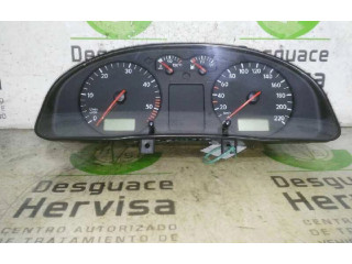 Přístrojová deska Volkswagen Passat Alltrack 1999 3B1919880C, 0090059