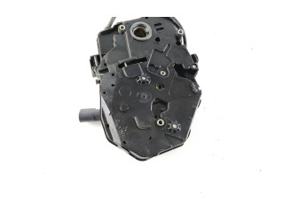 Zámek zadních dveří 2K0827201Q, 01072371002 Volkswagen Caddy 2007