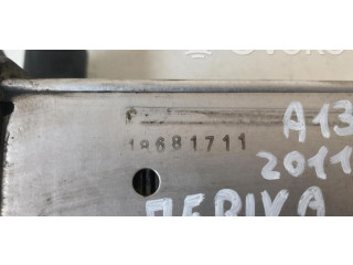 Интеркулер  18681711, 18681711   Opel Meriva B 