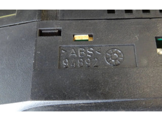 Дисплей MR114346 Mitsubishi Carisma