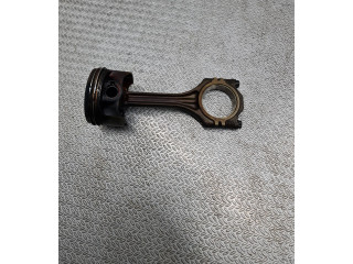  Поршень с шатуном    Audi A3 S3 8P  