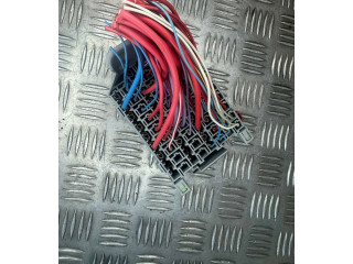 Блок предохранителей  9162439   Volvo S80    