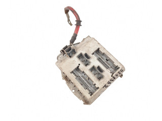 Блок предохранителей 46809993, 46520429 Fiat Albea