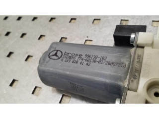 Передний двигатель механизма для подъема окон