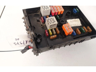 Блок предохранителей 1k0937125a Volkswagen Jetta V