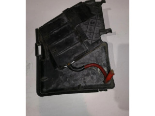   Pojistková skříňka    Volkswagen New Beetle 2008