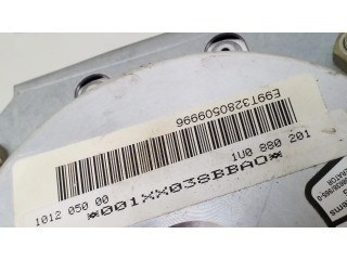 Подушка безопасности водителя 1U0880201 Skoda Octavia Mk1 (1U)