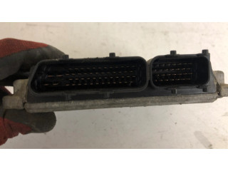 Блок управления двигателя 038906018GM, 0281010181 Skoda Octavia Mk1 (1U)