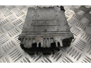 Блок управления двигателя 028906021AT, 0281001368   Volkswagen PASSAT B4