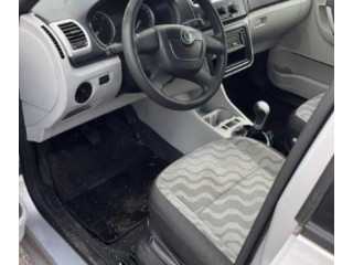 Зеркало электрическое Skoda Fabia Mk2 (5J) 2007 - 2014 года