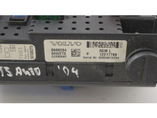 Блок предохранителей  8688264, 12217789   Volvo V70    