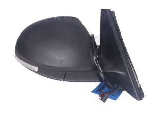 Зеркало электрическое Skoda Yeti (5L) 2009 - 2017 года