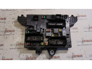 Pojistková skříňka 365927271 Vauxhall Astra 2011