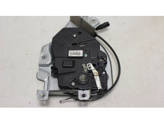 Zámek zadních dveří 2K5827201C, 24135 Volkswagen Caddy 2011