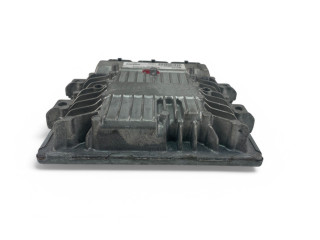 Блок управления двигателем Блок управления 31269189   Volvo V70