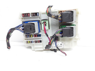 Блок предохранителей 31343337, CG9T14C256FA   Volvo V70    