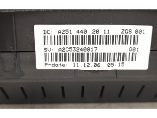 Přístrojová deska Mercedes-Benz ML W164 2008 2514402011, 2519006000