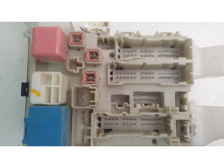 Pojistková skříňka 8273002J70, 171610122 Toyota Auris 150 2011