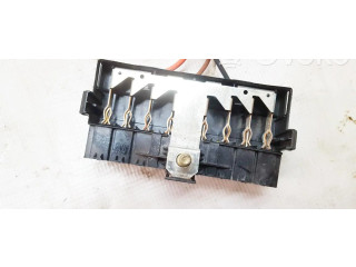 Pojistková skříňka Peugeot Partner 2005