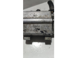 Топливный насос 06D127026H    Audi A4 S4 B6 8E 8H  ALT 