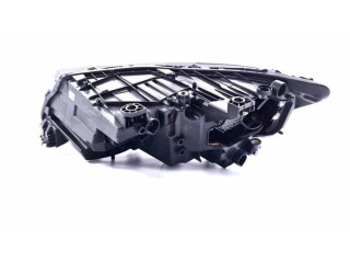 Передняя фара  