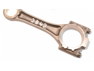 Шатун DDY DDYA DDYB 03L105401A    Skoda Karoq  