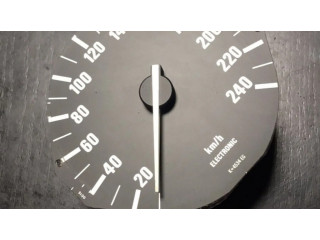 Přístrojová deska BMW 5 E34 1992 1384740.9