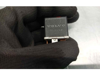 Pojistková skříňka 9130269, 4RA00351073 Volvo 850 1996