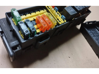 Блок предохранителей Ford Taurus