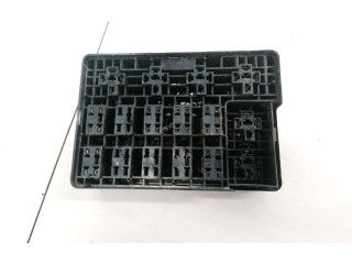 Блок предохранителей  8210208592, 82102-08592   SsangYong Rexton    