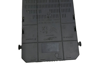 Pojistková skříňka Řídící jednotka BSM 281197595   Peugeot 3008 I 2012