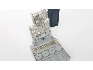 Узел подключения плюсовых проводов