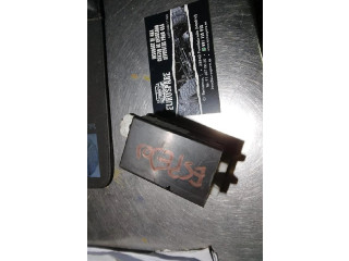 Блок предохранителей MR583832 Mitsubishi Montero