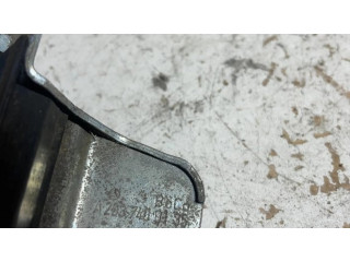 Замок задней крышки