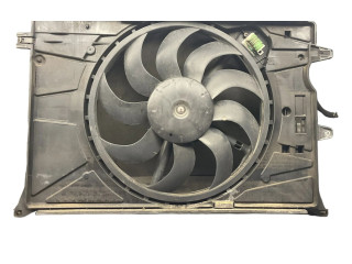 Электрический вентилятор радиаторов    52009102, 8E4500000   Jeep Renegade
