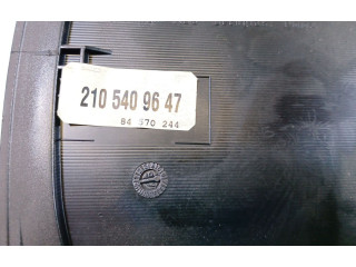 Панель приборов    Mercedes-Benz E W210       