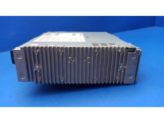 Радио/ проигрыватель CD/DVD / навигация